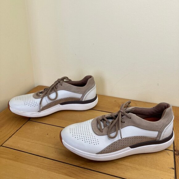 Clarks UnCruise Wavewalk Running Shoes Women's Sneakers White & Beige Leather - Picture 3 of 6